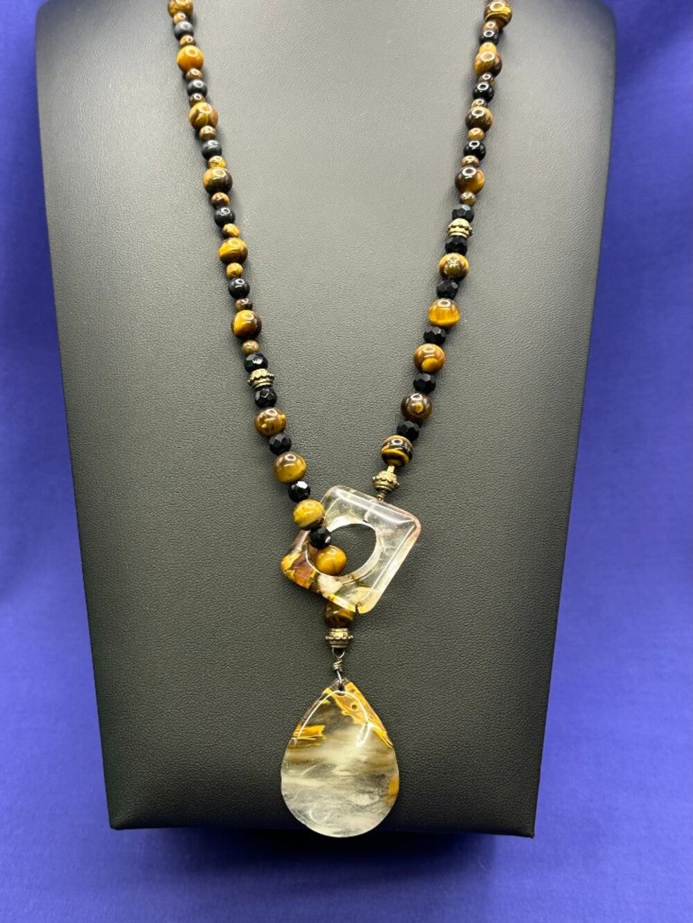 Unique Tiger’s Eye Bead & Art Glass Pendant Necklace